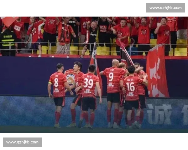 蓉城 3-0 横扫曼谷联,4 万球迷见证亚冠晋级里程碑 蓉城 3-0 横扫曼谷联,4 万球迷见证亚冠晋级里程碑