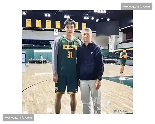 男篮集训再调整：赵维伦因学分离队，张镇麟伤退，郭士强或启用赵继伟 + 王俊杰